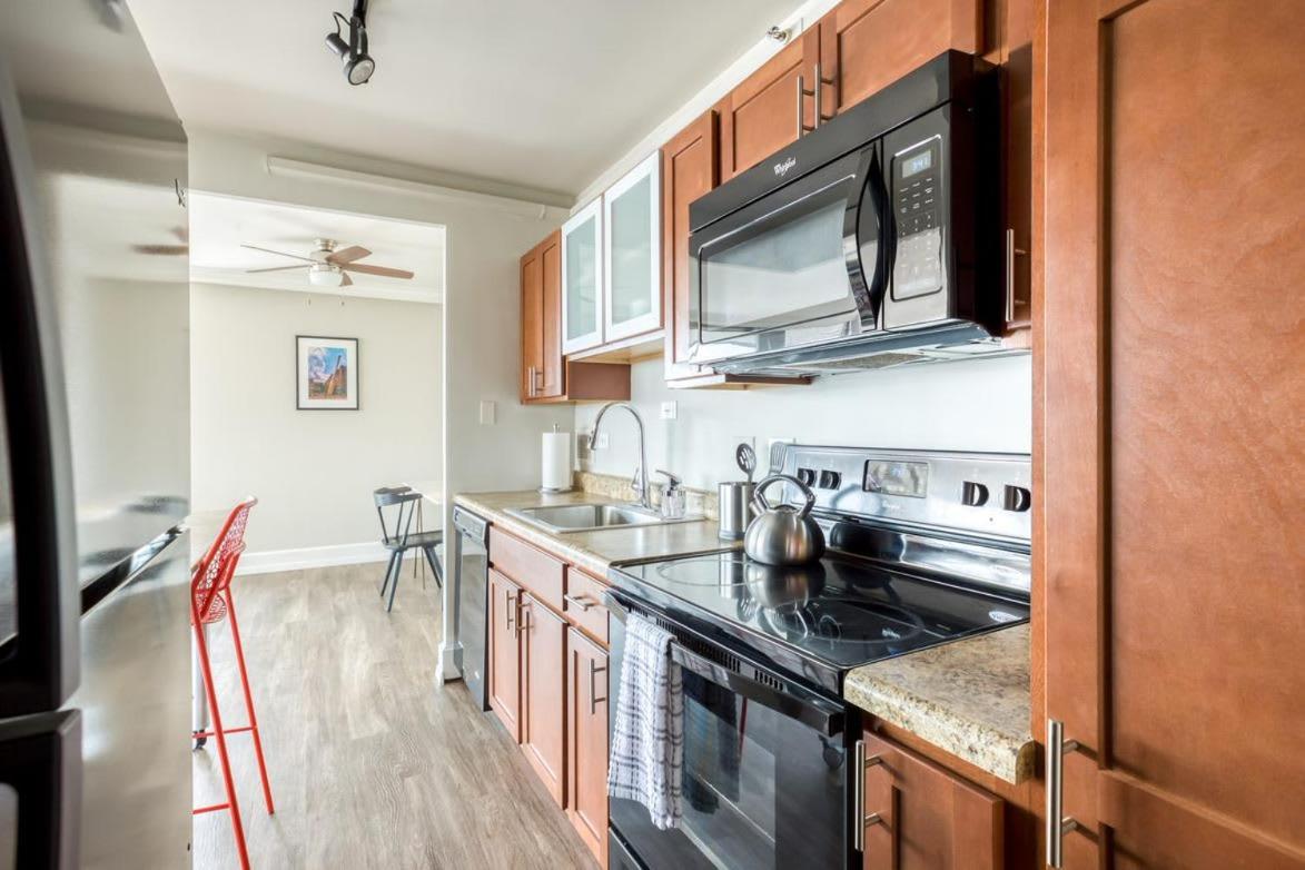 Cozysuites 800 Tower 1Br With Gym! 10 Louisville Exterior foto
